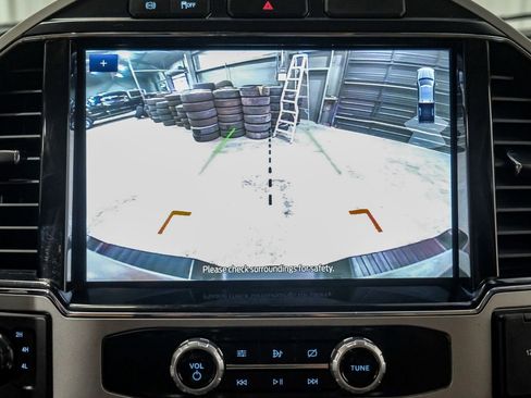 Used 2022 Ford F250 Lariat w/ Chrome Package image 21