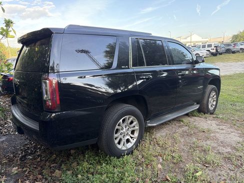 Used 2016 GMC Yukon SLE w/ Convenience Package image 4