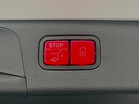 Certified 2021 Mercedes-Benz GLC 300 image 16