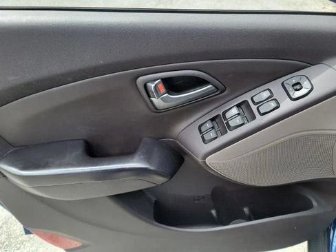 Used 2014 Hyundai Tucson SE FWD image 11