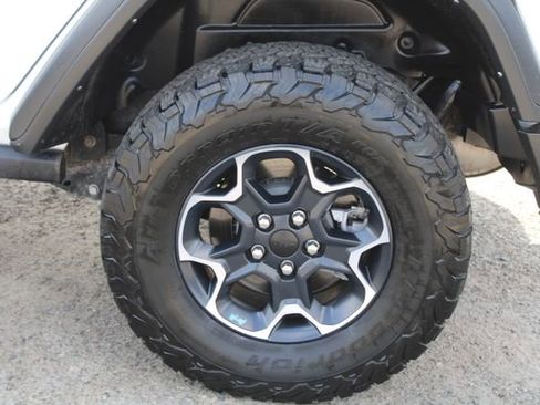 Used 2022 Jeep Wrangler Unlimited Rubicon 4xe w/ Dual Top Group AWD/4WD image 7