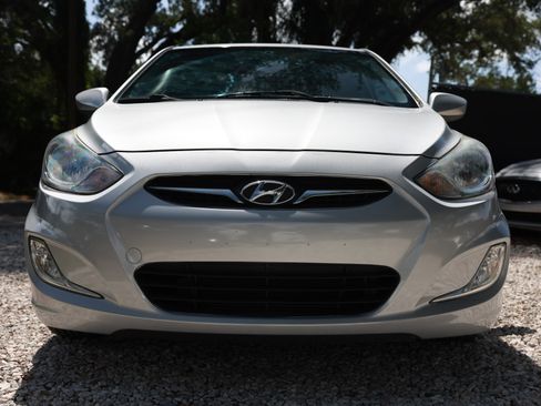 Used 2013 Hyundai Accent GLS w/ Premium Pkg FWD image 21