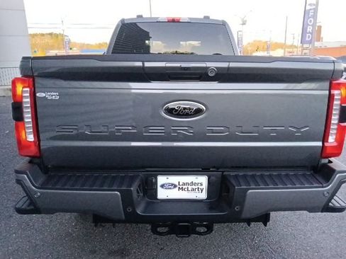 New 2026 Ford F250 Lariat w/ Black Appearance Package image 4