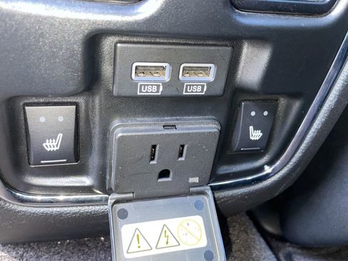 Used 2015 Jeep Grand Cherokee High Altitude RWD image 22