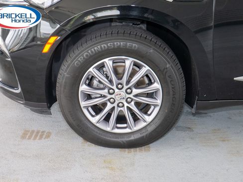 Used 2024 Buick Enclave Essence w/ Technology Package FWD image 34