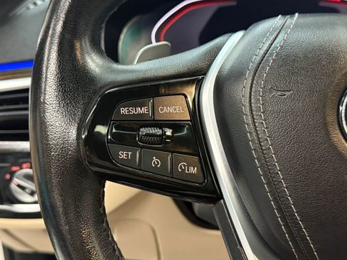 Used 2021 BMW 530i w/ Convenience Package image 29