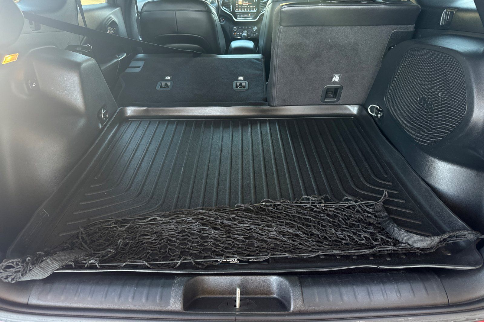 Used 2020 Jeep Cherokee High Altitude AWD/4WD image 16