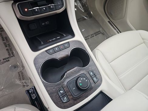 Used 2023 GMC Acadia Denali w/ Denali Ultimate Package image 27