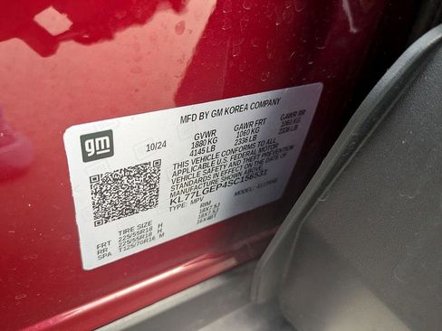 Certified 2025 Chevrolet Trax RS w/ Sunroof Package image 39