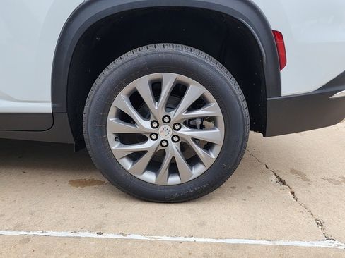 New 2026 Buick Enclave Preferred w/ Power Package image 58