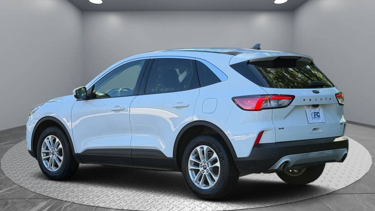 Used 2020 Ford Escape SE AWD/4WD image 7
