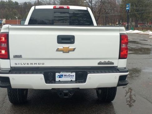 Used 2015 Chevrolet Silverado 2500 High Country w/ Duramax Plus Package image 6