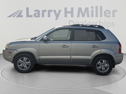 Used 2008 Hyundai Tucson Limited FWD image 2