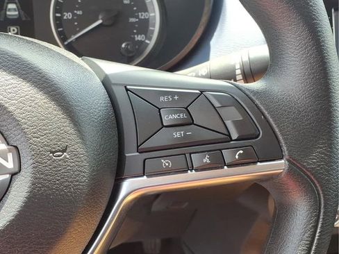Used 2024 Nissan Versa SV FWD image 14