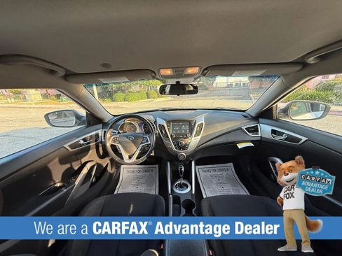 Used 2017 Hyundai Veloster FWD image 26