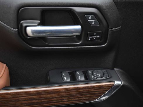 Used 2022 Chevrolet Silverado 1500 High Country image 26