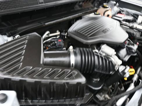 Used 2020 GMC Acadia SLT w/ Driver Alert Package II image 27