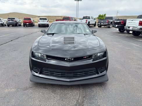 Used 2015 Chevrolet Camaro Z/28 RWD image 2