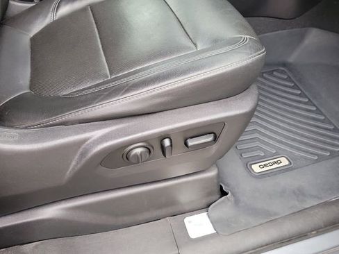 Used 2019 GMC Sierra 1500 SLT w/ SLT Premium Plus Package image 32