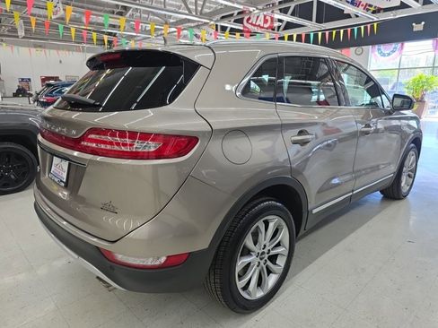 Used 2019 Lincoln MKC Select w/ Select Plus Package AWD/4WD image 6