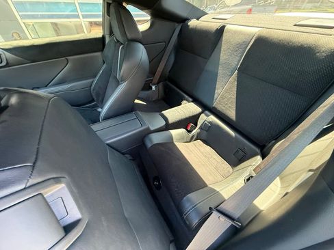 Used 2023 Toyota GR86 Premium w/ ALL Weather Mat Package (TMS) RWD image 8