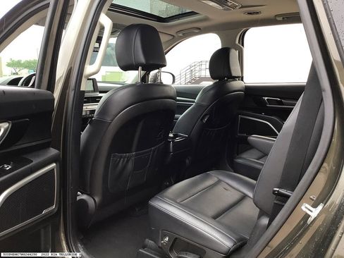 Used 2022 Kia Telluride S AWD/4WD image 9