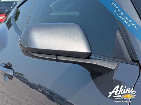 Used 2025 Ford Mustang Coupe RWD image 11