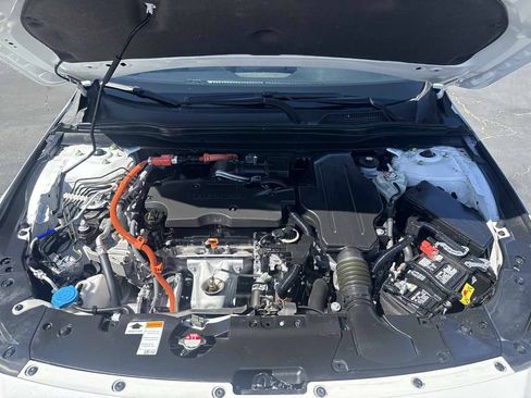 Used 2022 Honda Accord Sport image 10