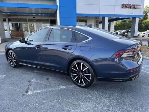 Used 2024 Honda Accord Touring image 6
