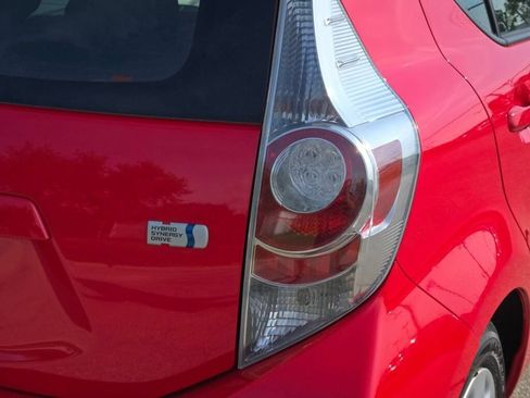 Used 2013 Toyota Prius C Three FWD image 10