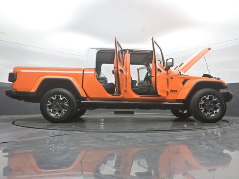 New 2026 Jeep Gladiator Sport AWD/4WD image 59