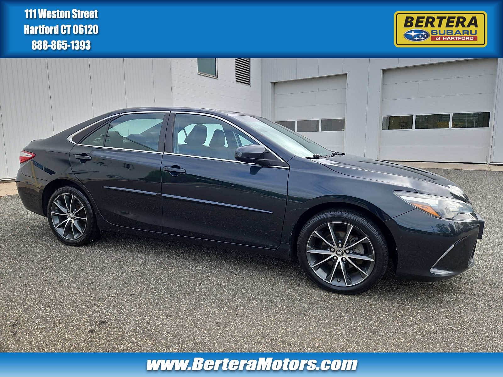 Used 2016 Toyota Camry XSE w/ Moonroof Package FWD image 1