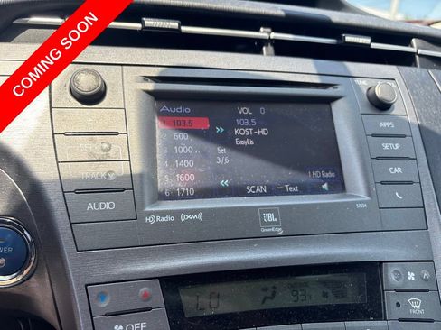 Used 2015 Toyota Prius Five FWD image 23