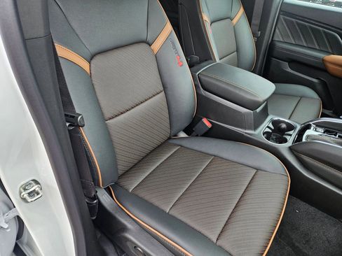 New 2026 GMC Canyon AT4 w/ AT4 Premium Package image 27