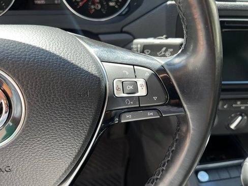 Used 2017 Volkswagen Jetta SE FWD image 28