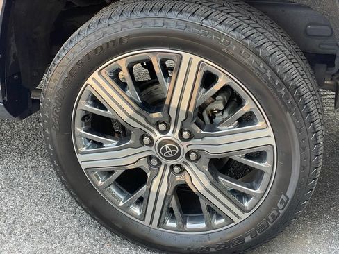 Used 2023 Toyota Sequoia Capstone AWD/4WD image 29