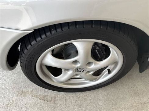 Used 1997 Porsche Boxster RWD image 9