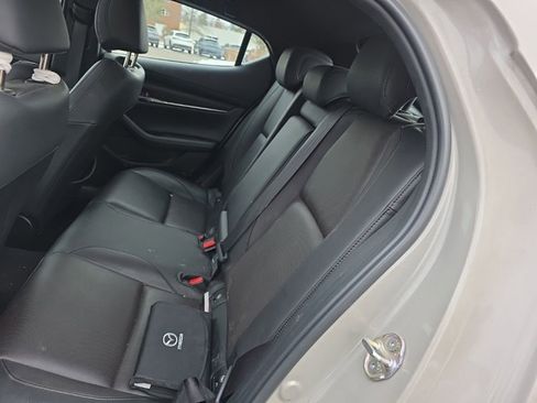 Used 2022 MAZDA MAZDA3 s image 21