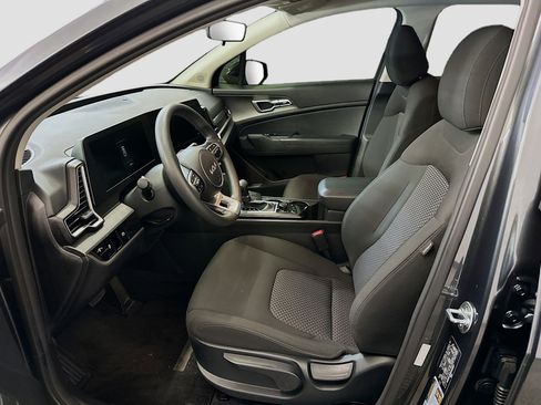 Used 2024 Kia Sportage LX image 13