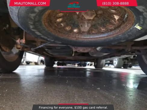 Used 2011 Chevrolet Suburban LTZ AWD/4WD image 28