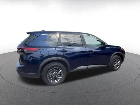 Used 2026 Nissan Rogue SV AWD/4WD image 14