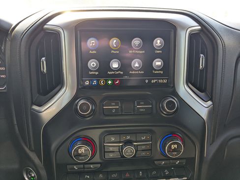 Used 2019 Chevrolet Silverado 1500 LT Trail Boss AWD/4WD image 23