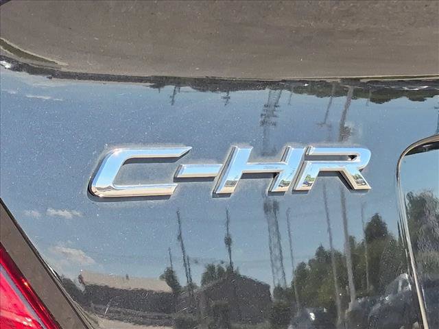 Used 2021 Toyota C-HR XLE FWD image 25