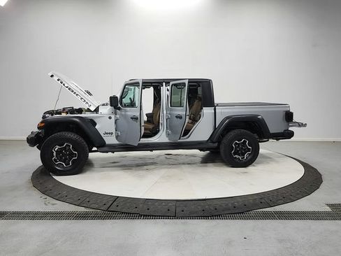 Used 2023 Jeep Gladiator Rubicon w/ LED Lighting Group AWD/4WD image 12