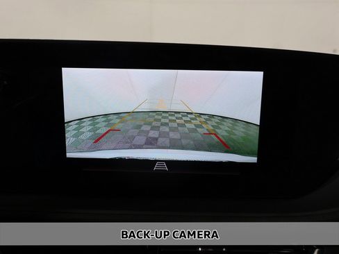 Used 2025 Buick Envista Avenir image 6