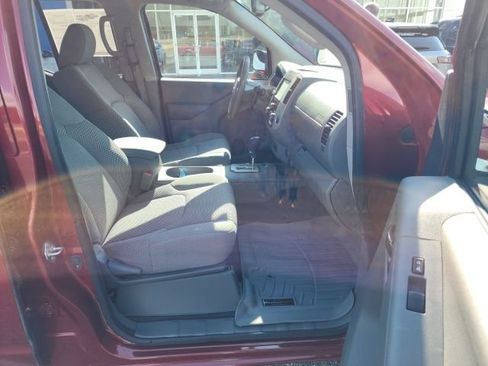 Used 2021 Nissan Frontier SV image 33