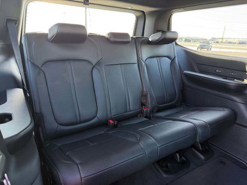 New 2026 Jeep Grand Wagoneer Limited image 40