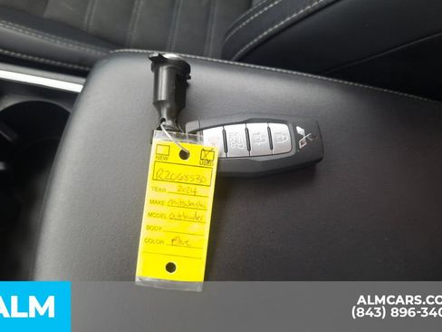 Used 2024 Mitsubishi Outlander SE FWD image 35