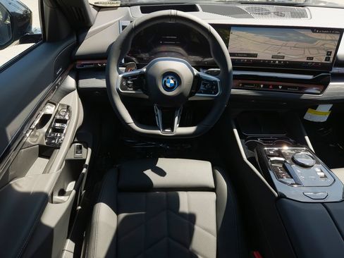 New 2027 BMW i5 eDrive40 w/ M Sport Package RWD image 15