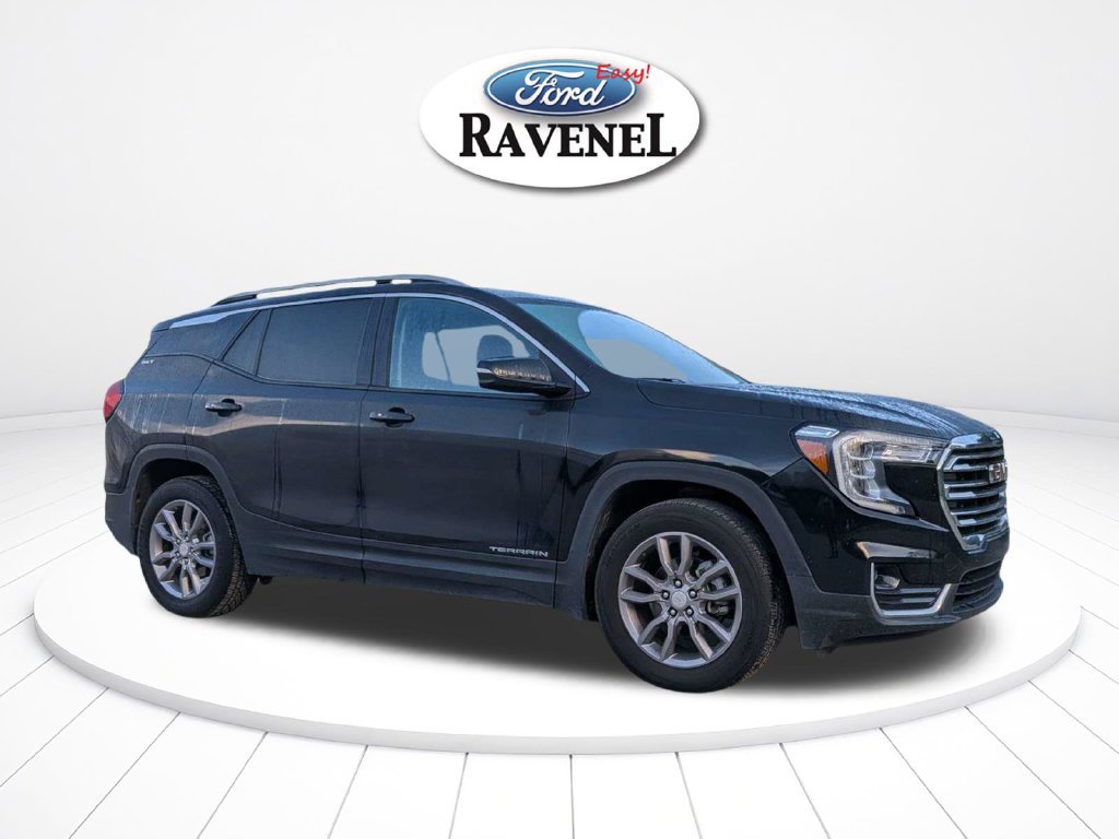 Used 2023 GMC Terrain SLT FWD image 2